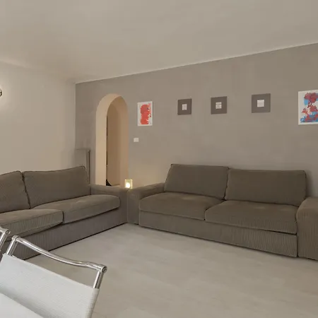 Guesthost - Porta Nuova X6 With Balcony *