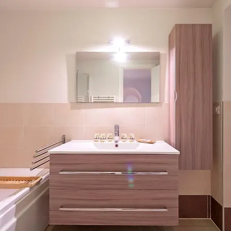 Porta Nuova X6 With Balcony Appartement *
