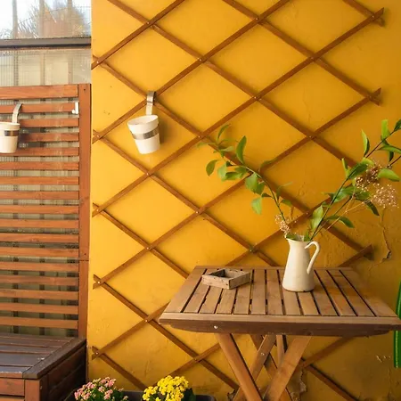 Guesthost - Porta Nuova X6 With Balcony